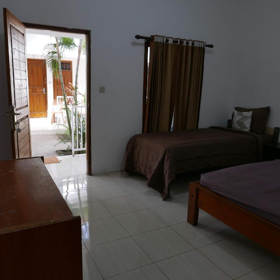 Apartamento Rumah Side Gili Trawangan Exterior foto