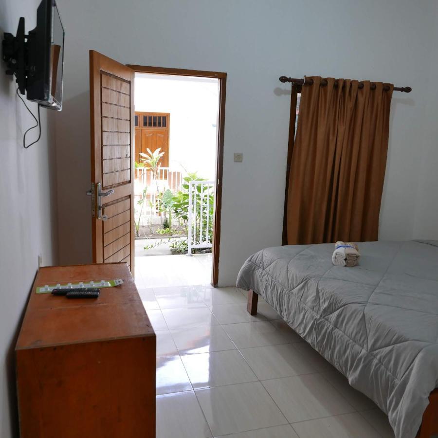 Apartamento Rumah Side Gili Trawangan Exterior foto