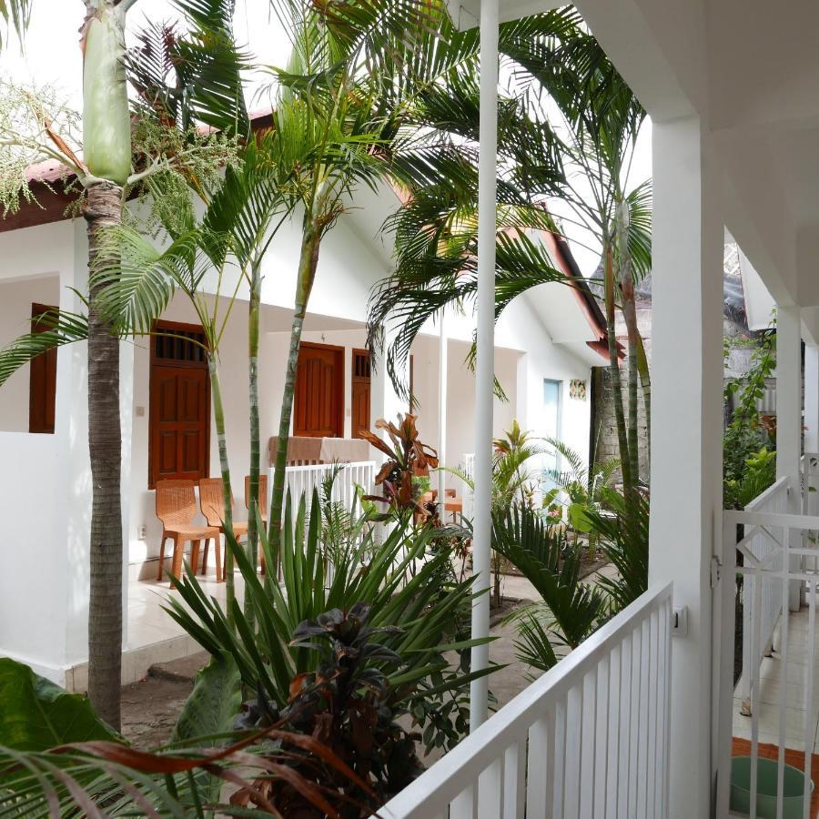 Apartamento Rumah Side Gili Trawangan Exterior foto