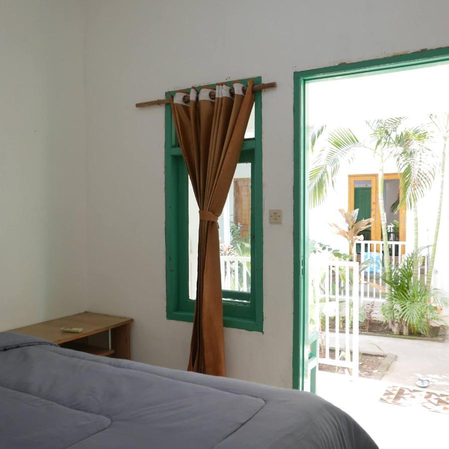 Apartamento Rumah Side Gili Trawangan Exterior foto